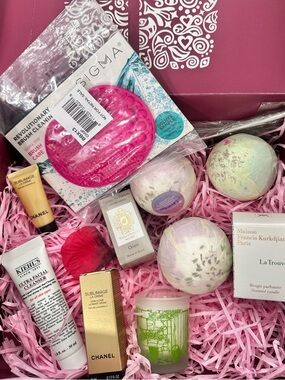 Beauty bundle: Chanel Sublimage face , MFK candle, bath bombs and brush cleanser